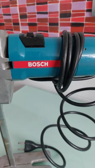 Sierra de cortar espuma Bosch