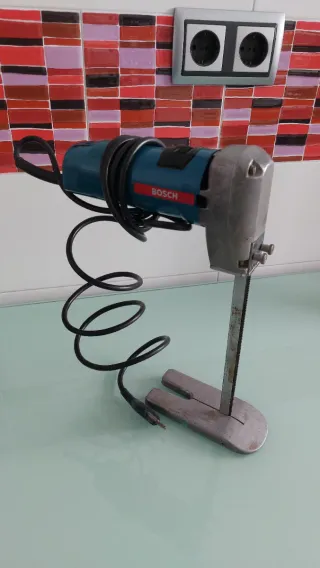 Sierra de cortar espuma Bosch