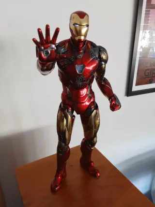 Iron Man Hot Toys 1/6 Battle Damage