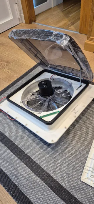 Ventilador Claraboya Camper Autocaravana 40x40