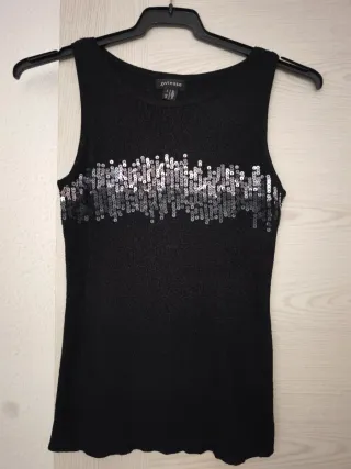 Camiseta OVS con lentejuelas Talla S