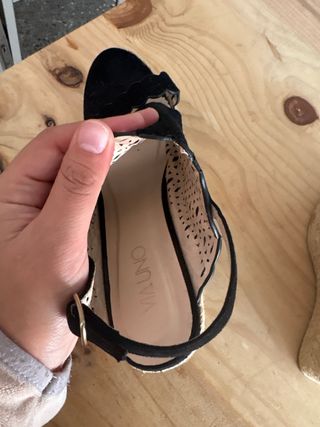 Chanclas tacón cuña negras talla 37