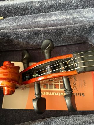 Violín con funda y arco a estrenar