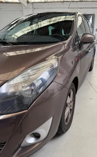 Renault Grand Scenic 2010