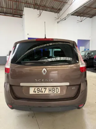 Renault Grand Scenic 2010