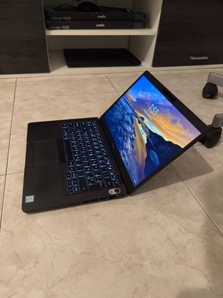 Ordenador portátil DELL I5 9 GENERACIÓN