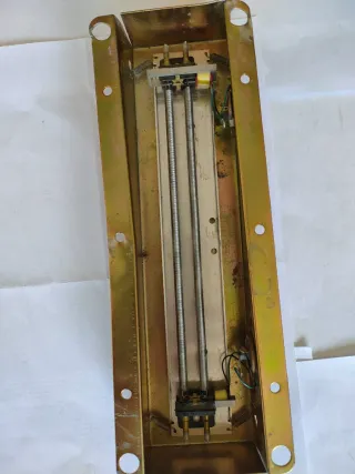 Tanque de reverberación de muelles para sonido.