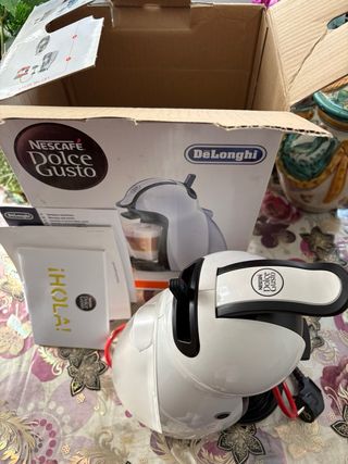 Cafetera Nescafé Dolce Gusto DeLonghi