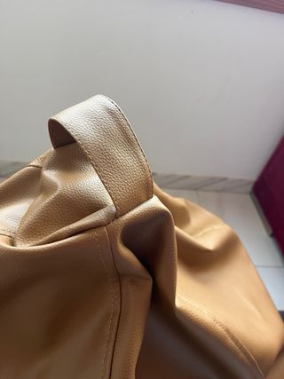 Puf Marrón Piel Sintética