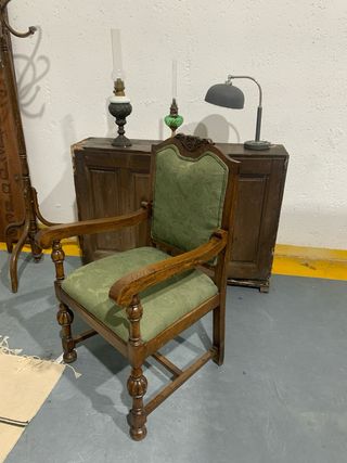 Sillón antiguo estilo Alfonsino siglo XIX
