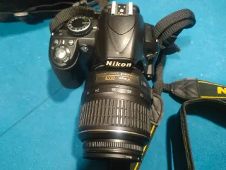 Cámara Nikon D3100 + Objetivo 18-55mm