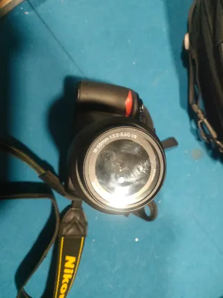 Cámara Nikon D3100 + Objetivo 18-55mm