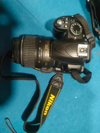 Cámara Nikon D3100 + Objetivo 18-55mm