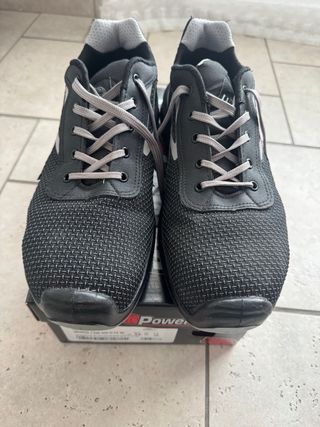 Botas de seguridad U-Power negras y grises
