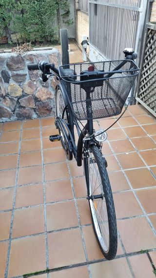 Bicicleta Urbana B'Twin Negra