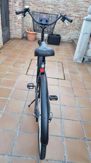 Bicicleta Urbana B'Twin Negra