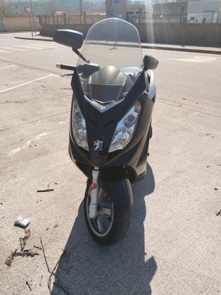 Peugeot Satelis Maxi Scooter 125cc