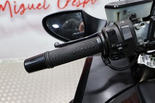 KAWASAKI GTR 1400