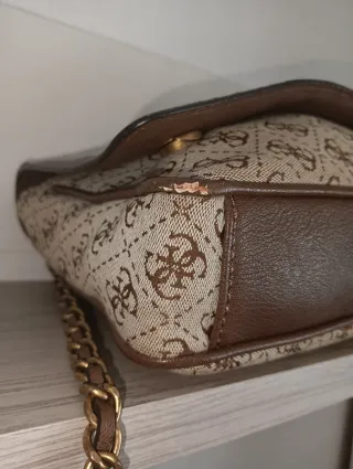 Bolso Guess Beige y Marrón