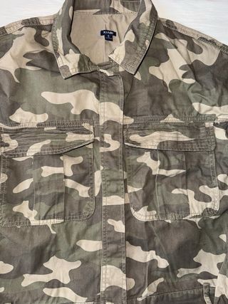 Chaqueta militar camuflaje