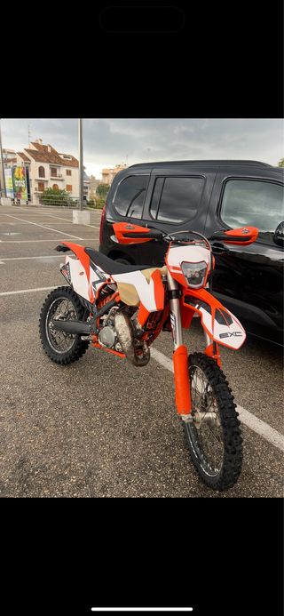 KTM 125 2T Supermotard ITV en vigor