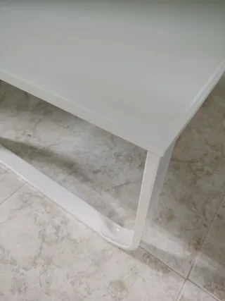Mesa Centro Cristal Blanco Patas Metálicas 105x55