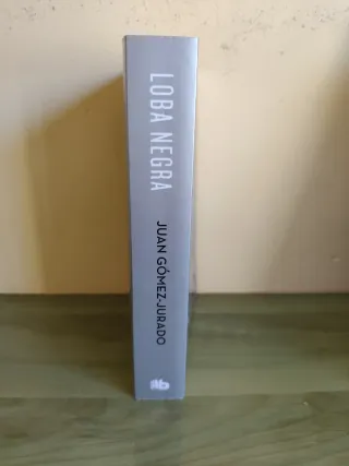 Loba negra (Reina Roja #2)