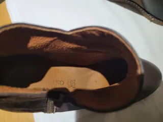 Botines marrón de piel n° 39.