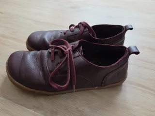 Zapatos barefoot burdeos talla 40