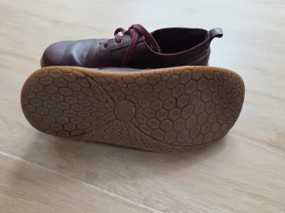 Zapatos barefoot burdeos talla 40