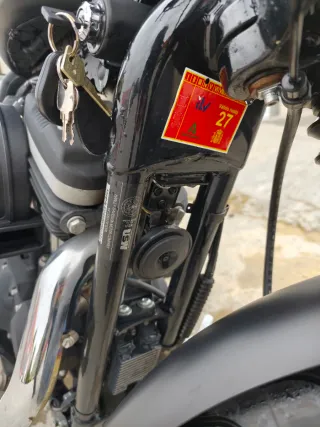 Harley-Davidson Sportster 883 Negra