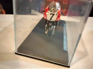 Ducati 998R PierFrancesco Chili 2002 1:24