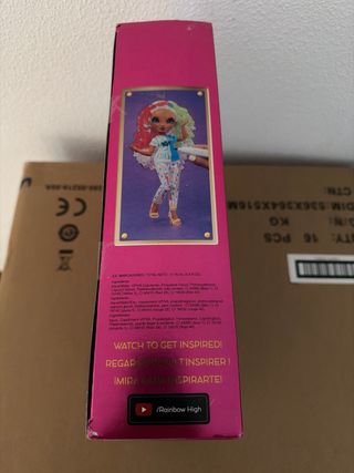 Rainbow High Color & Create Muñeca