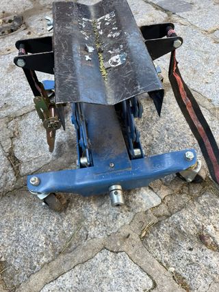 Elevador de Cajas de Cambio