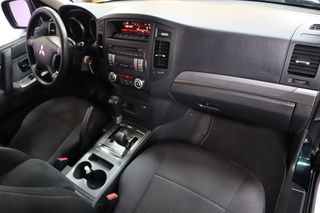 Mitsubishi Montero 3.2 DI-D 200cv Aut.