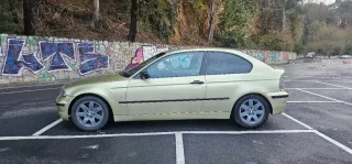 BMW Serie 3 2001 acepto moto