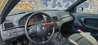 BMW Serie 3 2001 acepto moto