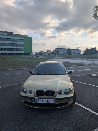 BMW 320 Compact