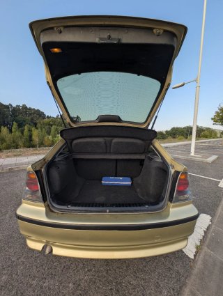 BMW 320 Compact