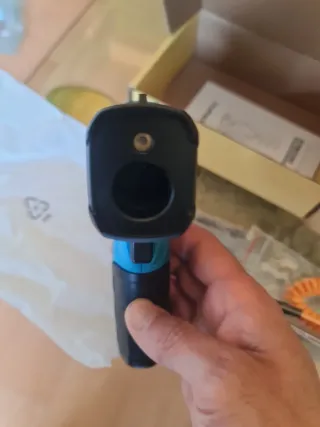 Medidor de temperatura láser