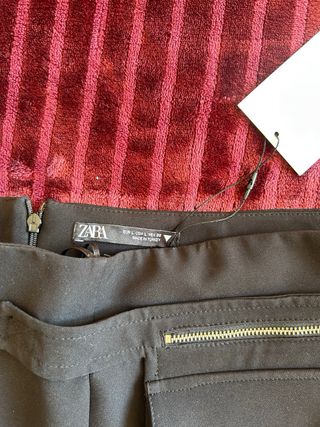 Falda Zara Negra Cremalleras