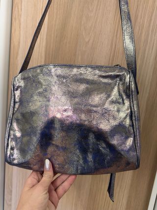 Bolso de cuero autentico cruzado original plateado