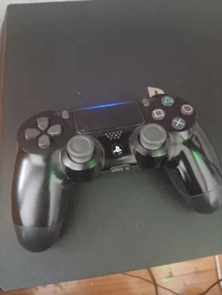 PlayStation 4 Pro 1TB Negra