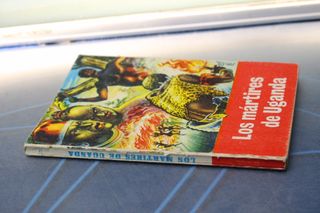 Novela pulp, Los Mártires de Uganda de Giuseppe Beduschi. Ed. Mundo Negro, 1970.