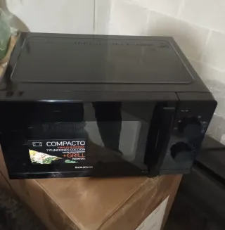 Microondas Taurus Compacto 700W