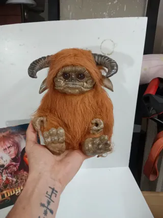 Figura Ludo dentro del laberinto