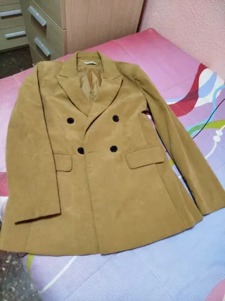 Chaqueta de pana marrón