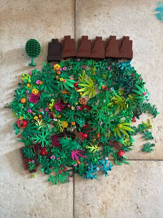 Lego pezzi natura e fiori