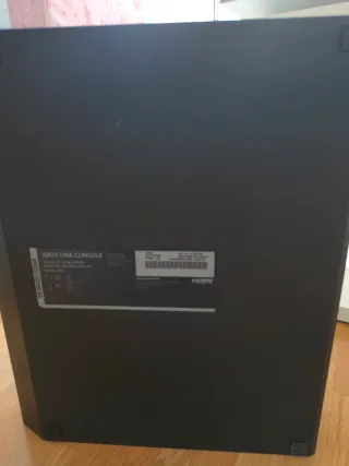 Xbox One Negra + Mando