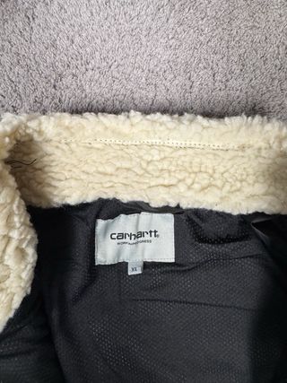 Polar Carhartt Talla XL Crema Negro